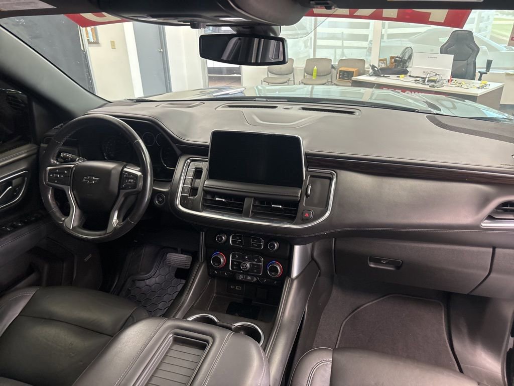 Used 2021 Chevrolet Suburban Z71 image 13