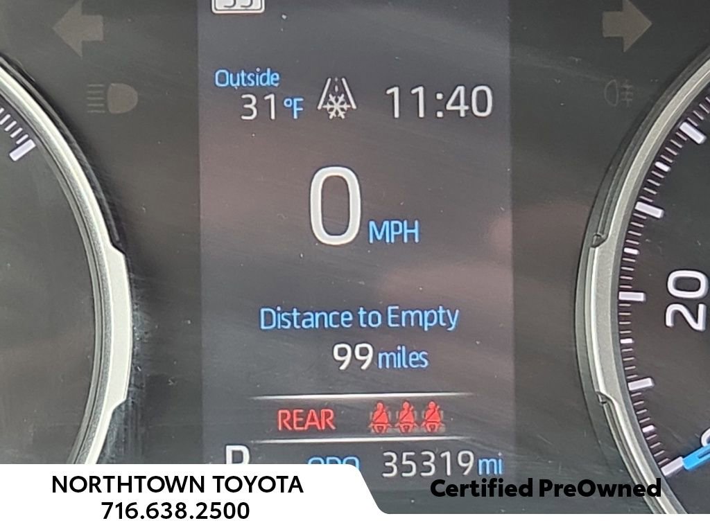 Used 2022 Toyota RAV4 XLE image 18