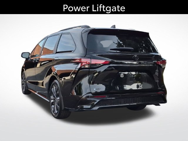 Certified 2026 Toyota Sienna XSE FWD image 9