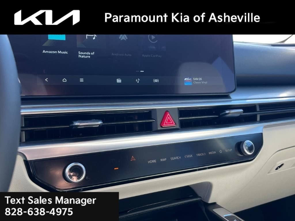 Certified 2025 Kia Sorento EX image 8