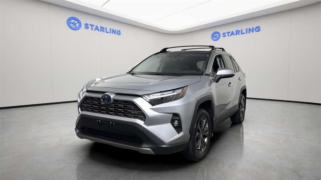 Used 2022 Toyota RAV4 Limited image 16