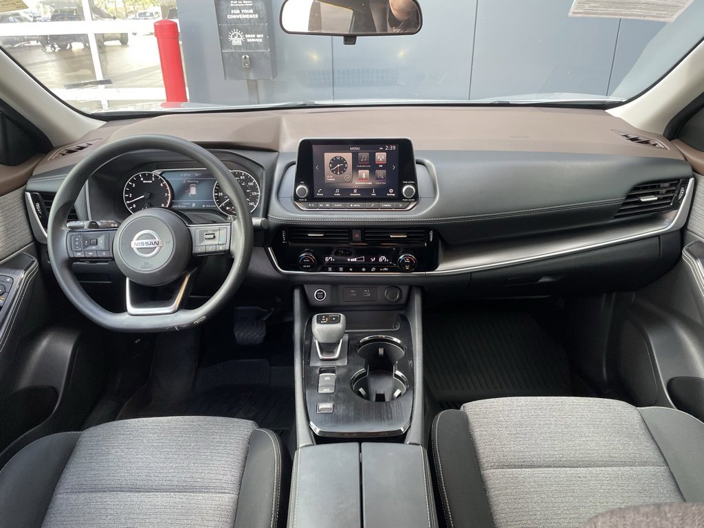 Certified 2021 Nissan Rogue SV image 11