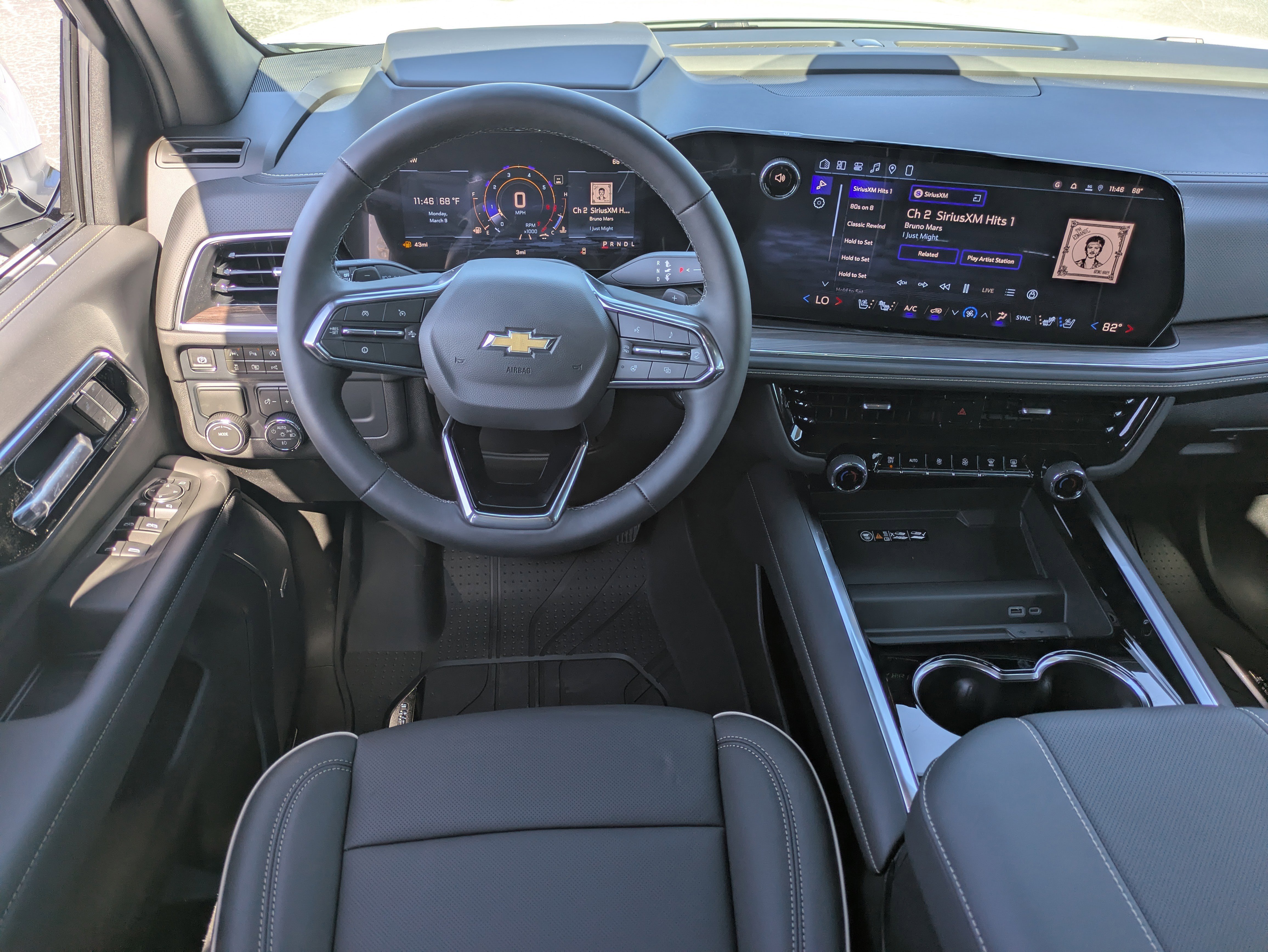 New 2026 Chevrolet Suburban Premier RWD image 21