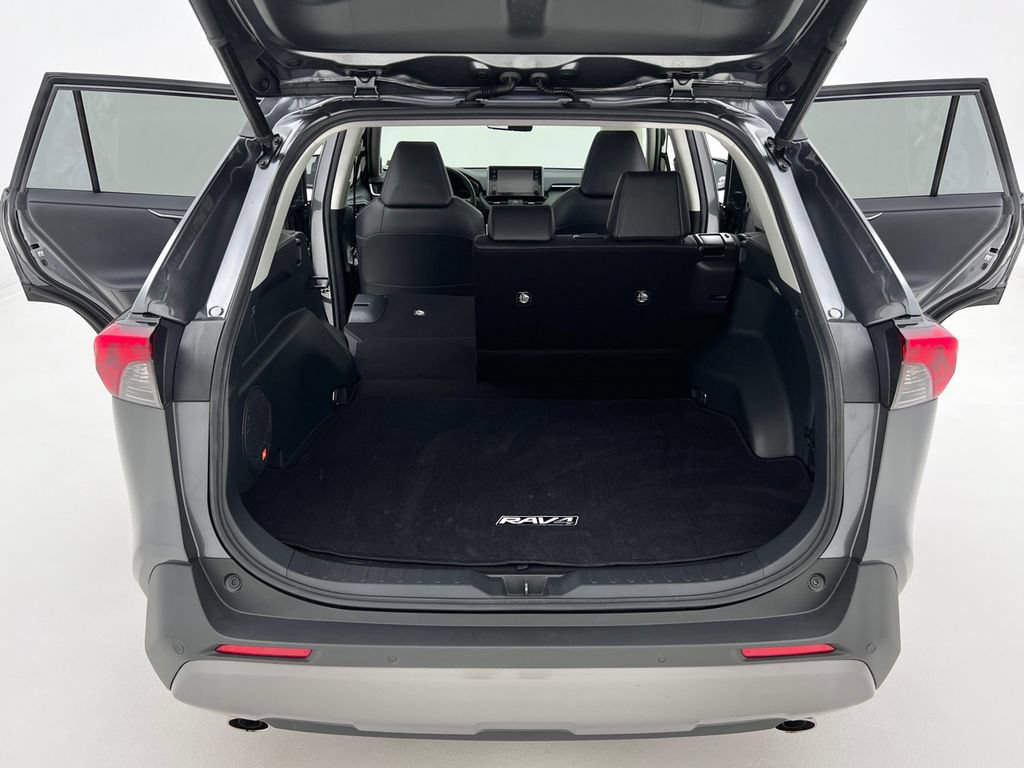 Used 2019 Toyota RAV4 Limited w/ Advanced Technology Package AWD/4WD image 25