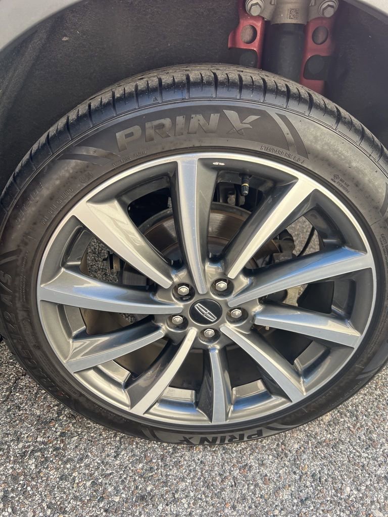 Used 2020 Lincoln Corsair Reserve w/ Equipment Group 201A image 14