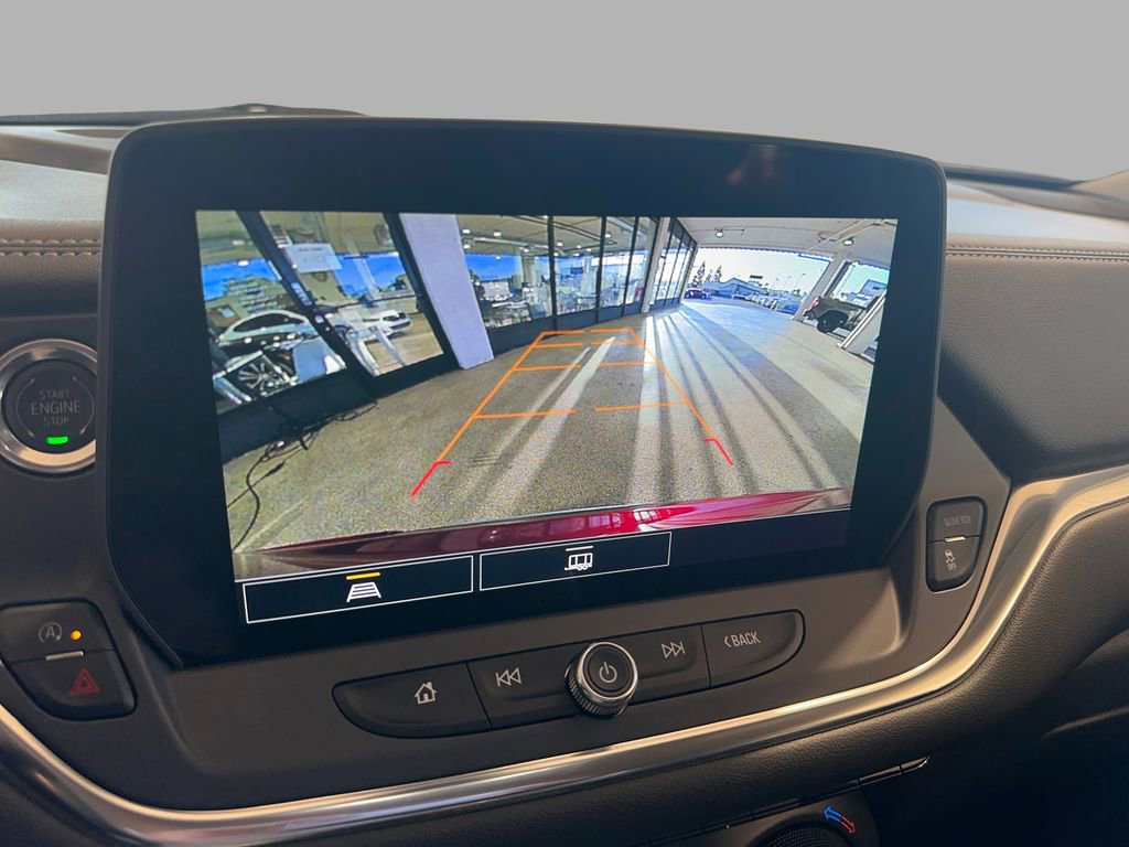 Used 2025 Chevrolet Blazer LT image 27