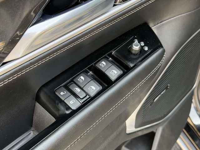 Used 2022 Jeep Wagoneer Series I AWD/4WD image 18