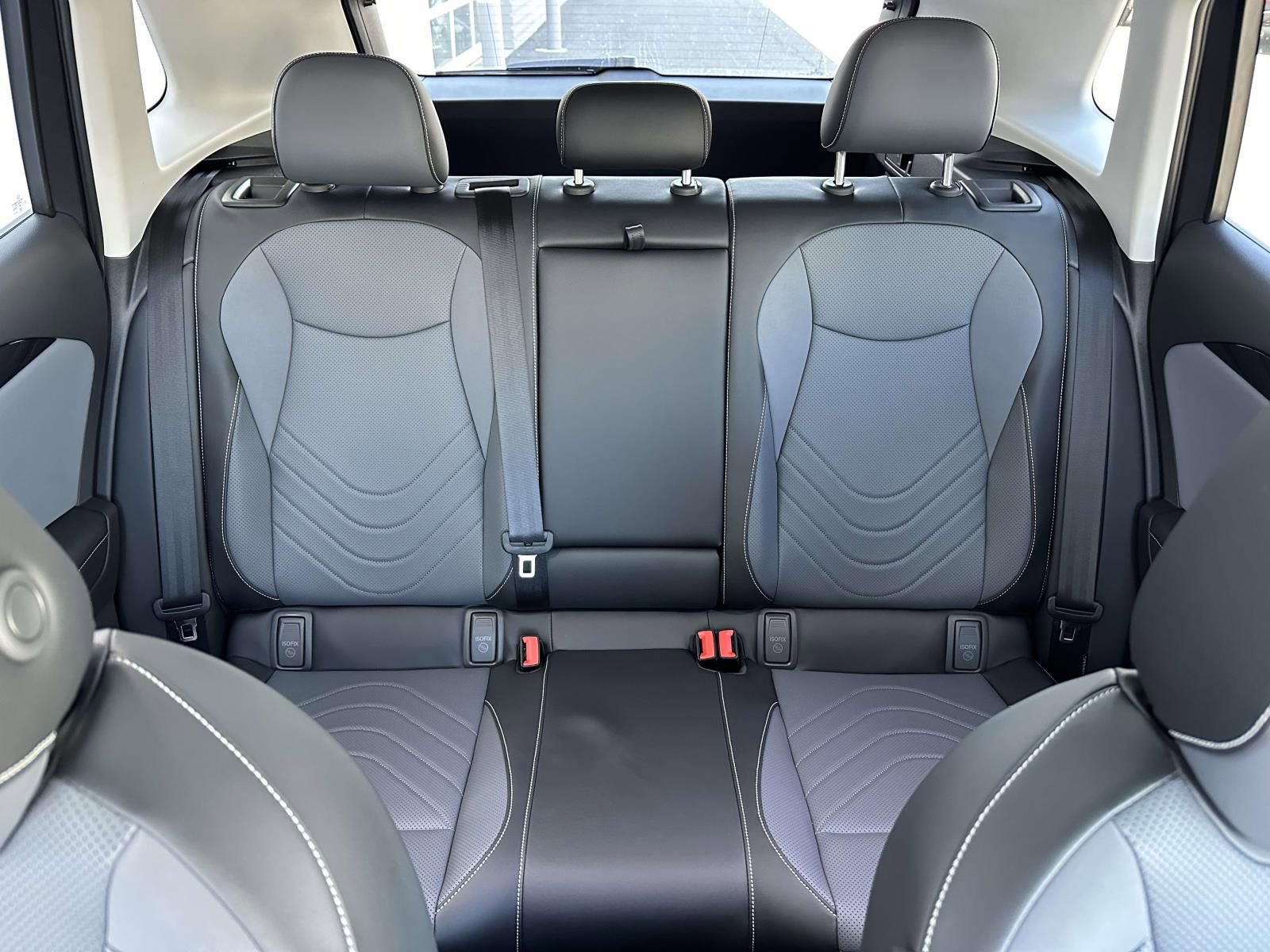 New 2026 Volkswagen Tiguan SE image 14