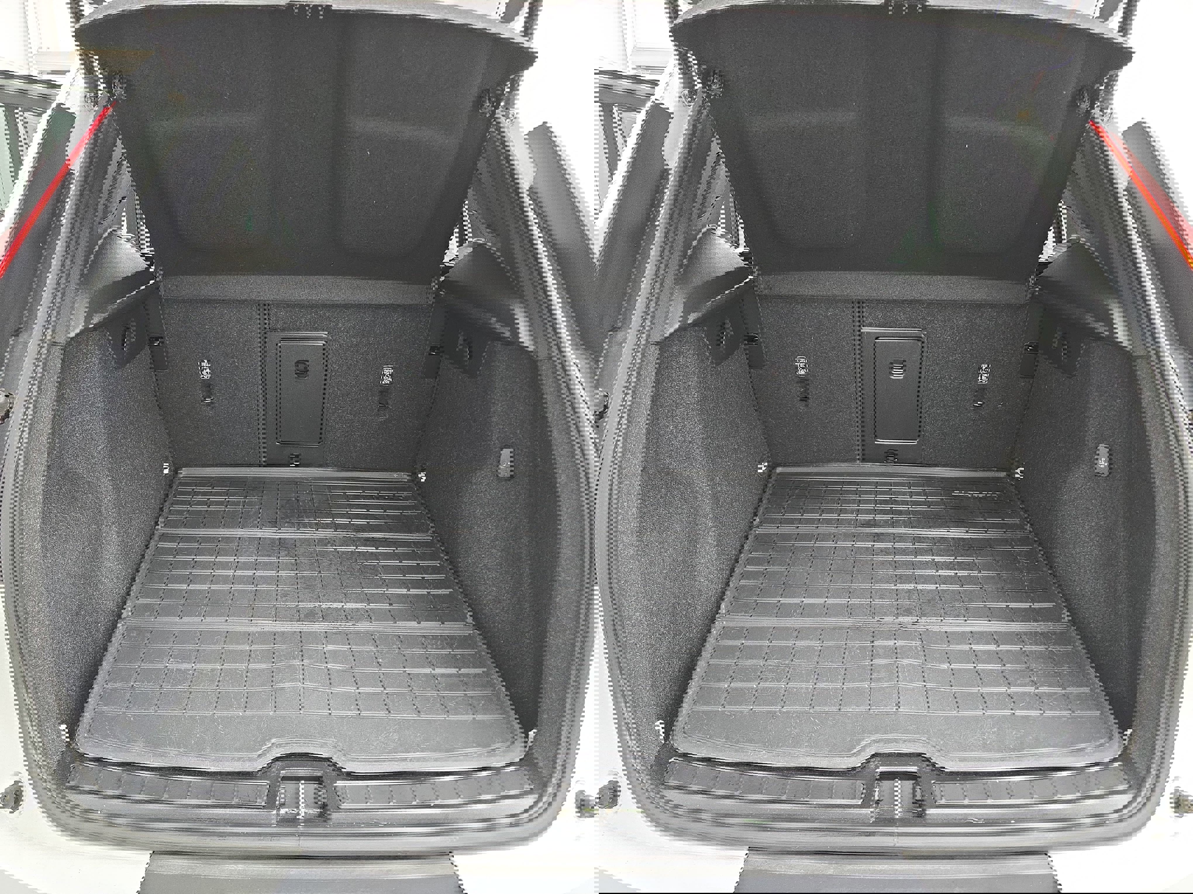 Used 2023 Volvo XC40 B4 Ultimate w/ Protection Package Premier image 12