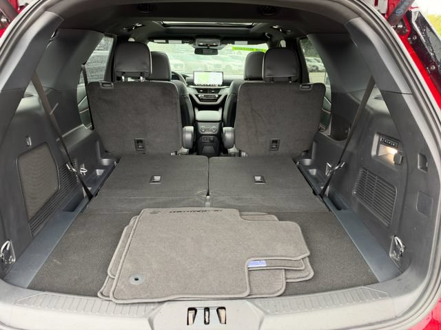 Used 2026 Ford Explorer ST w/ Sun And Sound Package AWD/4WD image 17