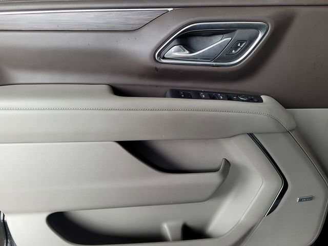Used 2024 Chevrolet Suburban LT image 19
