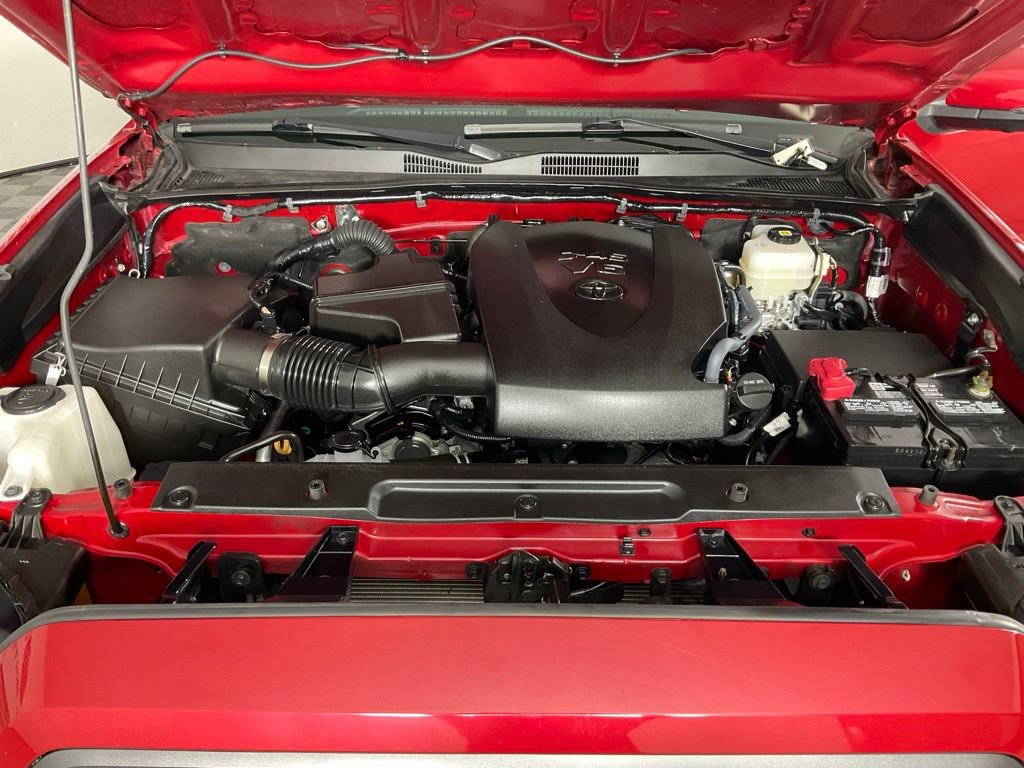 Used 2023 Toyota Tacoma TRD Off-Road w/ Advanced Technology Package AWD/4WD image 9