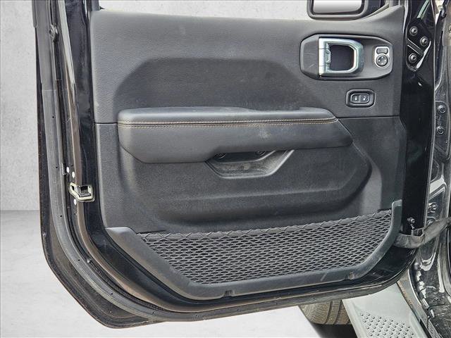 Used 2023 Jeep Wrangler Unlimited Sahara image 8