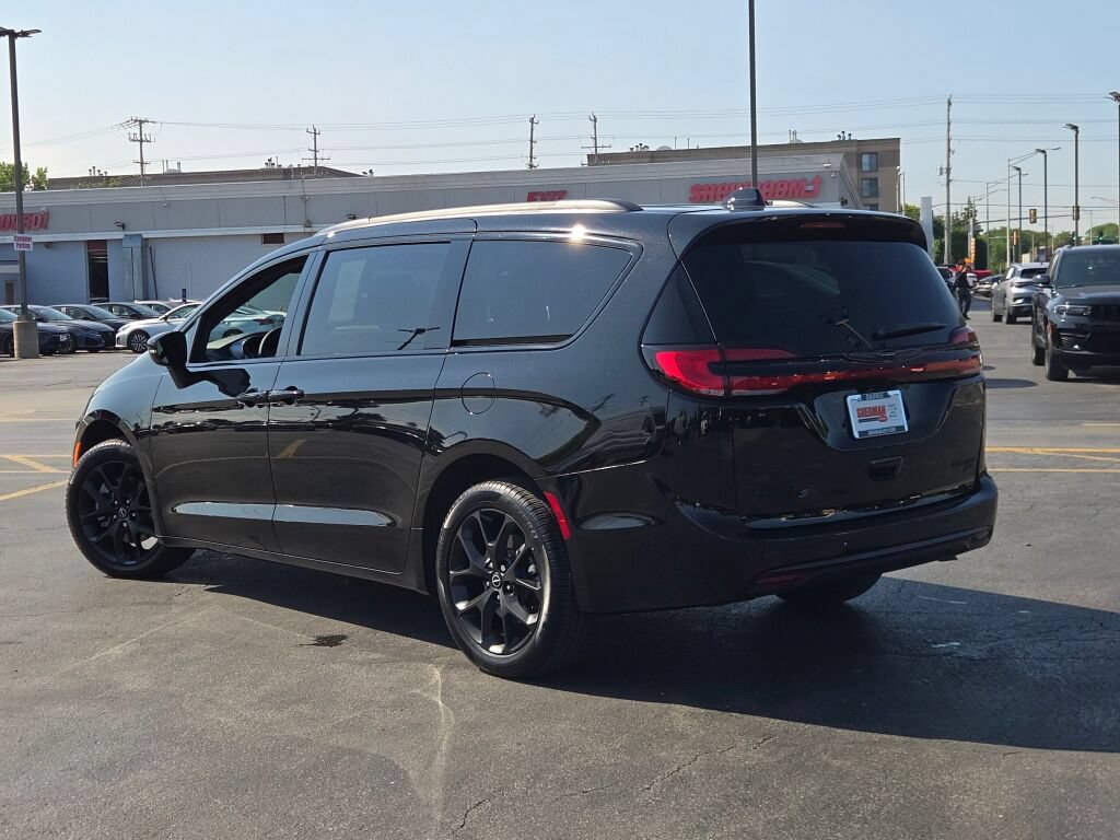 Used 2026 Chrysler Pacifica Limited w/ S Appearance Package AWD/4WD image 25