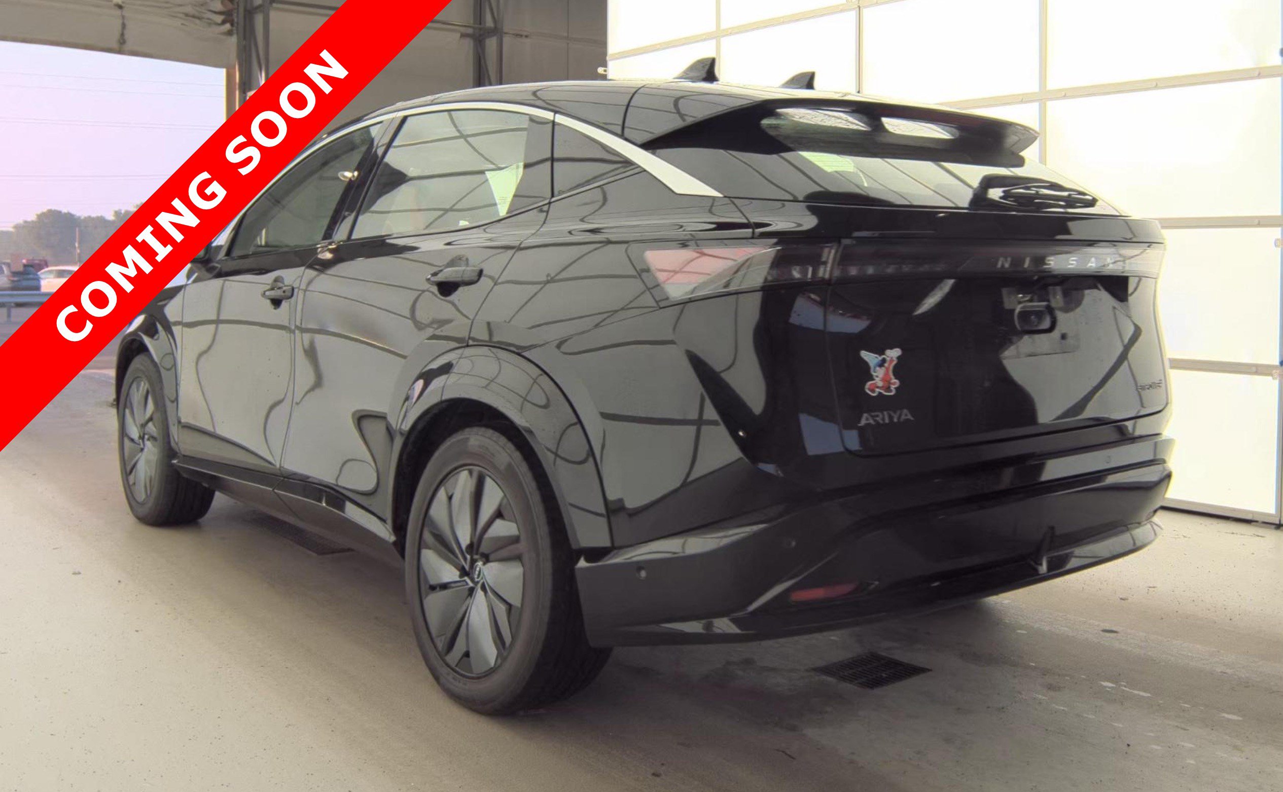 Used 2023 Nissan Ariya FWD image 4