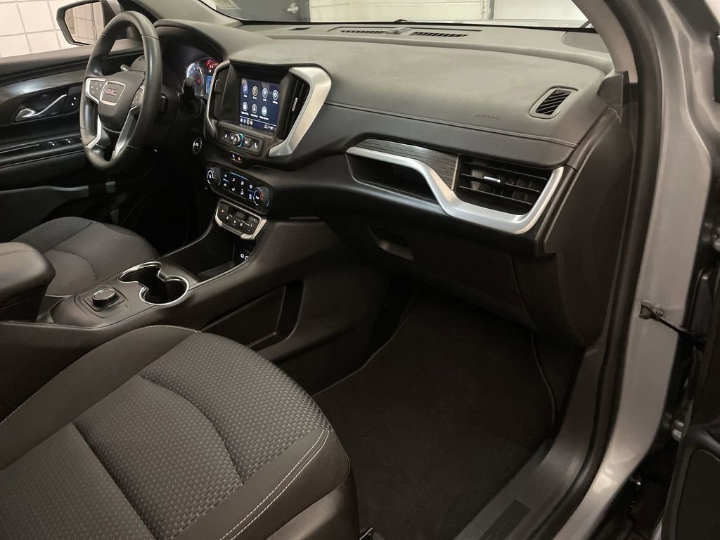 Used 2023 GMC Terrain SLE FWD image 22