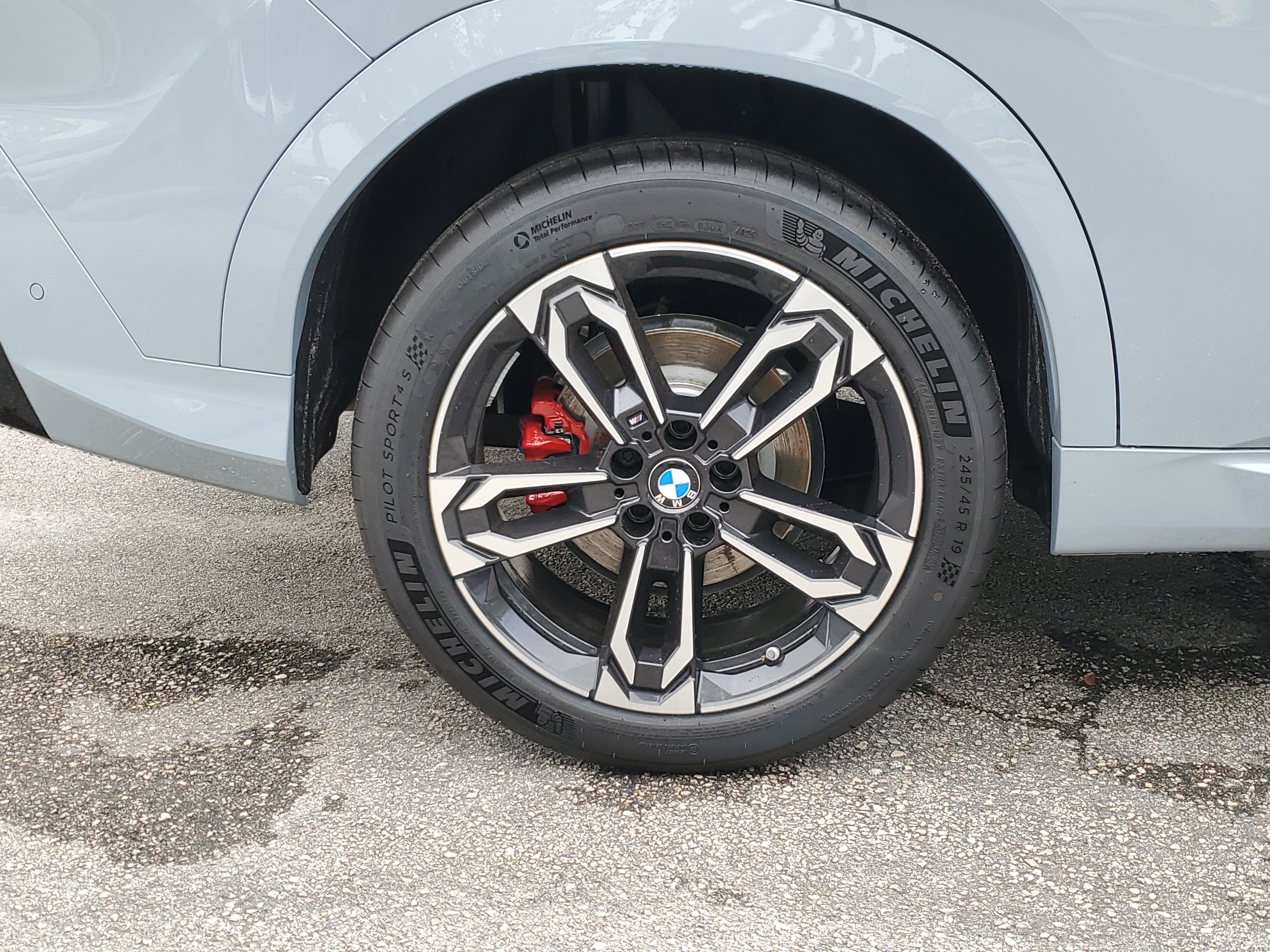 New 2026 BMW X2 xDrive28i w/ M Sport Package AWD/4WD image 5
