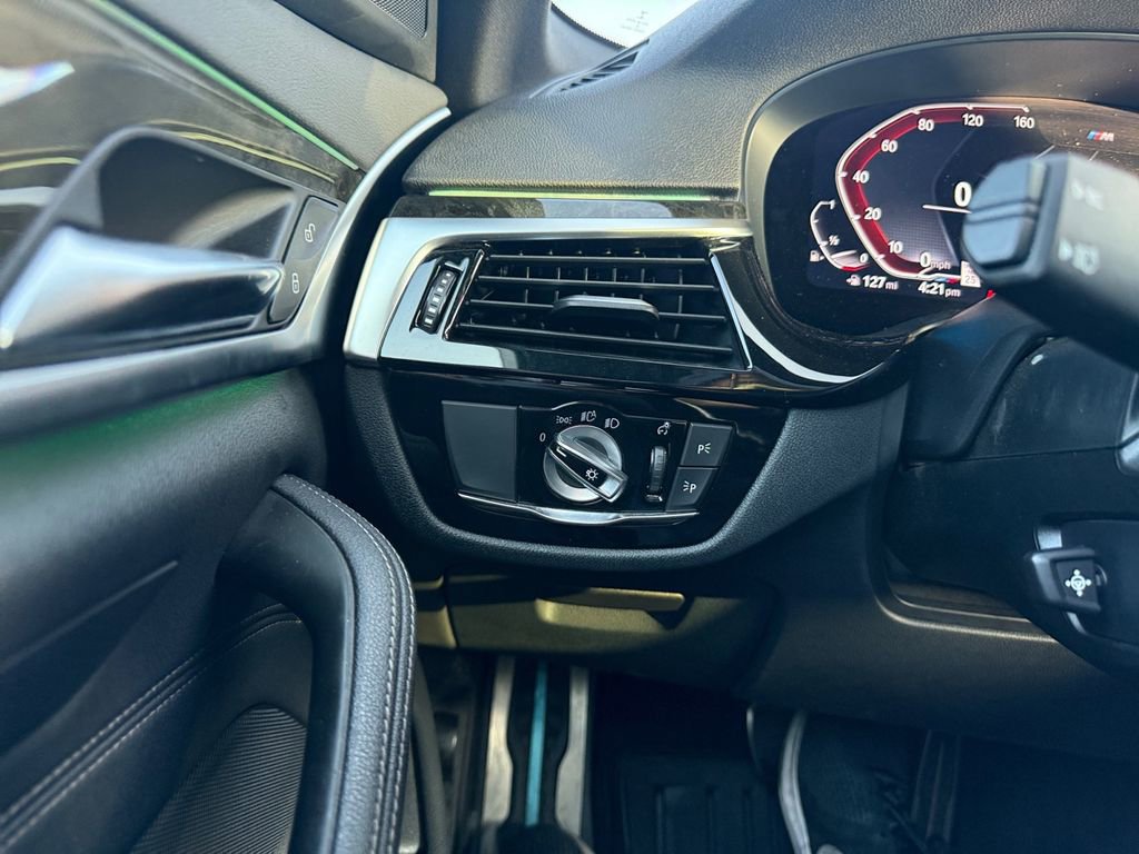 Used 2022 BMW 540i w/ M Sport Package image 22