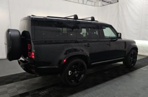 Used 2023 Land Rover Defender 130 X-Dynamic SE AWD/4WD image 3