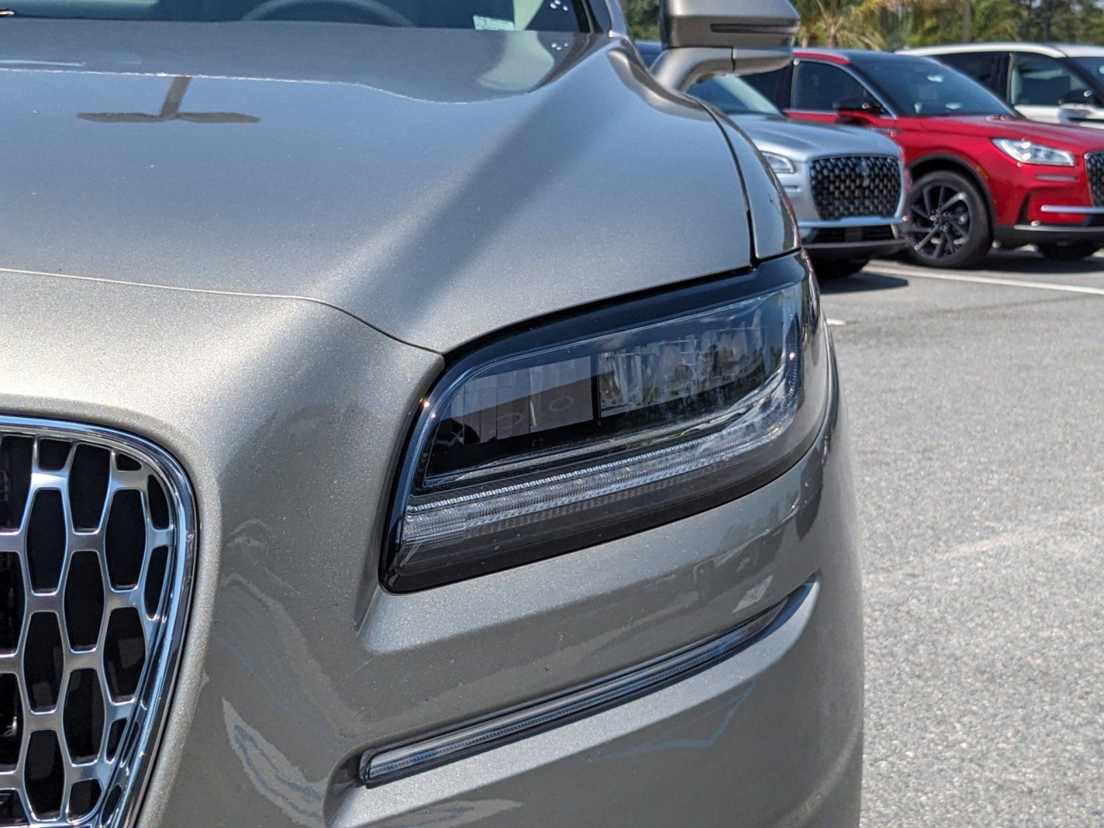 Certified 2023 Lincoln Nautilus Reserve w/ Equipment Group 201A image 13