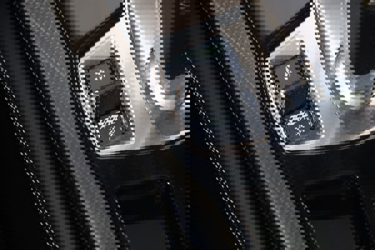 Used 2021 Jaguar F-TYPE R image 38