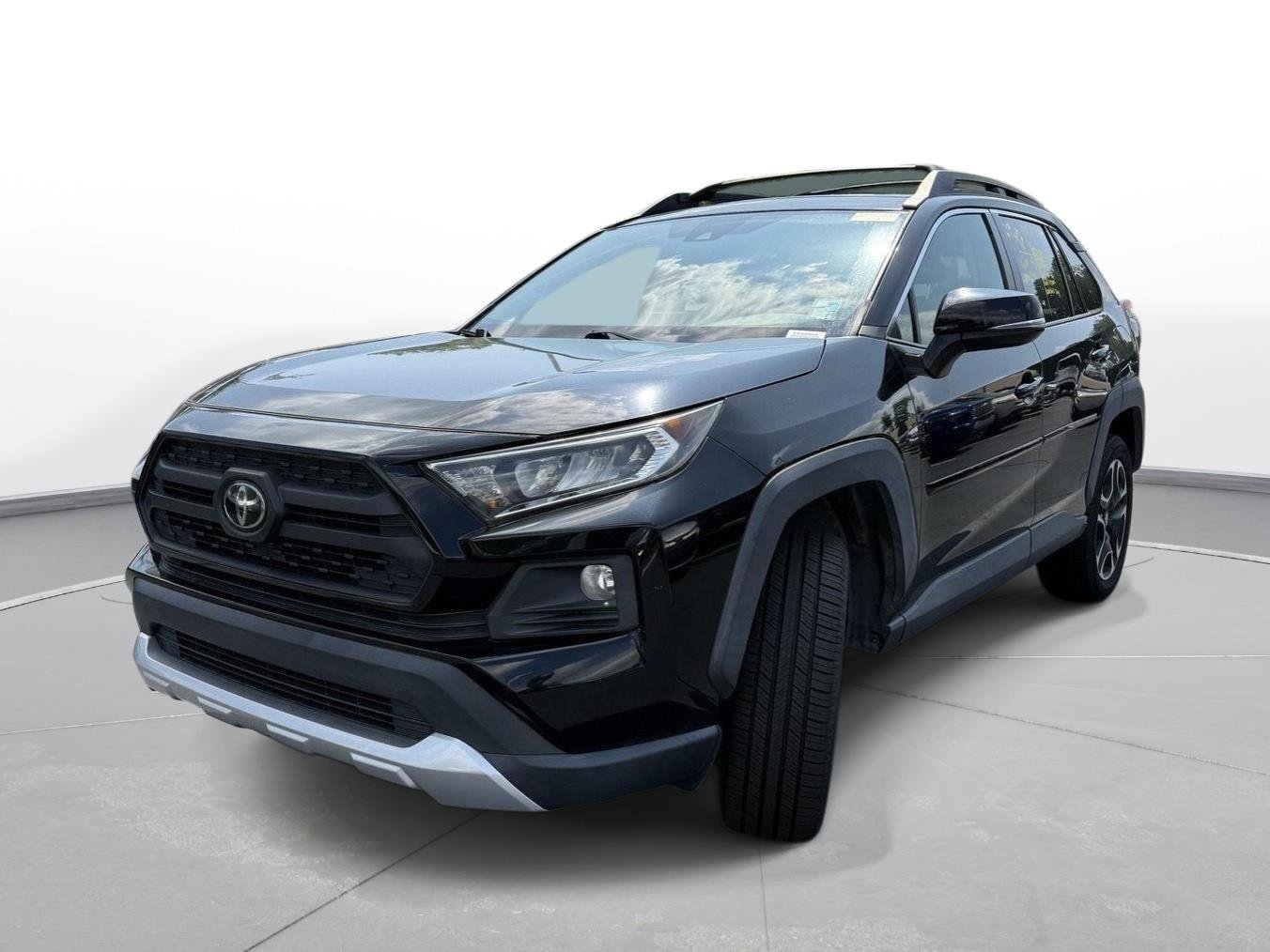 Used 2019 Toyota RAV4 Adventure AWD/4WD image 2