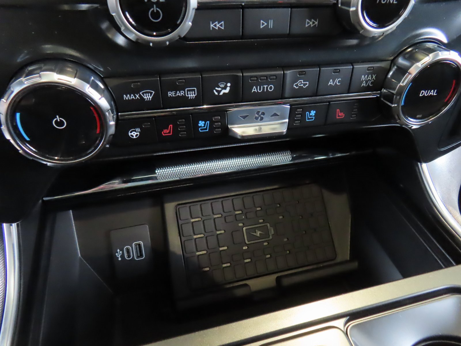 New 2026 Ford F150 Raptor w/ Equipment Group 803A Raptor R image 18