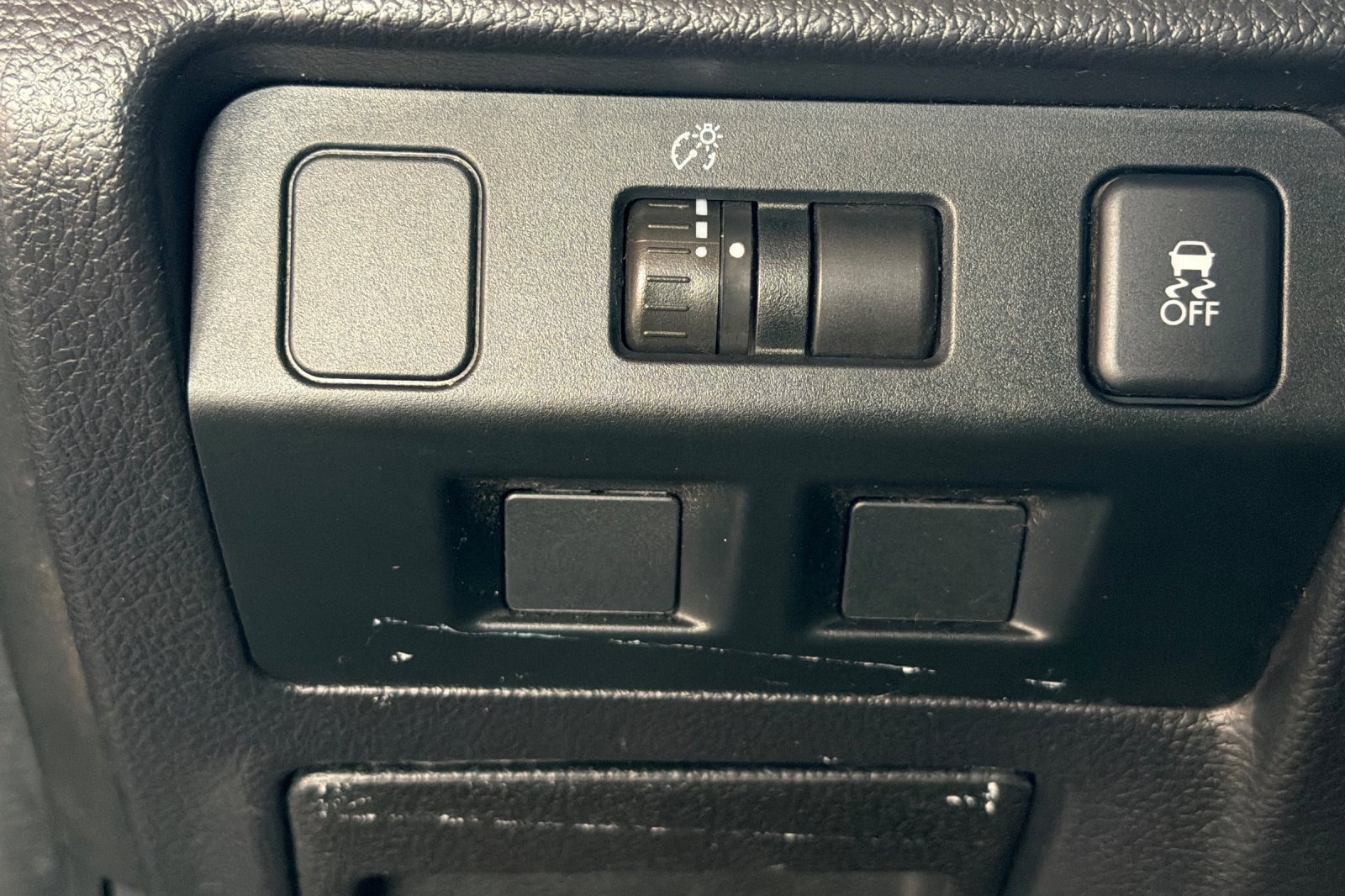 Used 2015 Subaru Forester 2.5i image 35