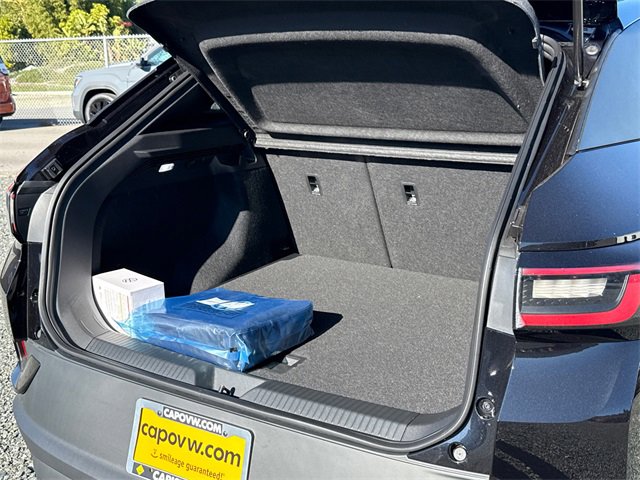 New 2026 Volkswagen ID.4 Pro image 12