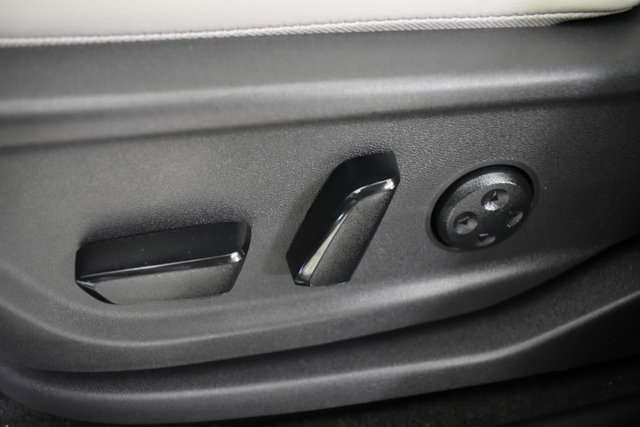 Certified 2023 Nissan Ariya AWD image 13