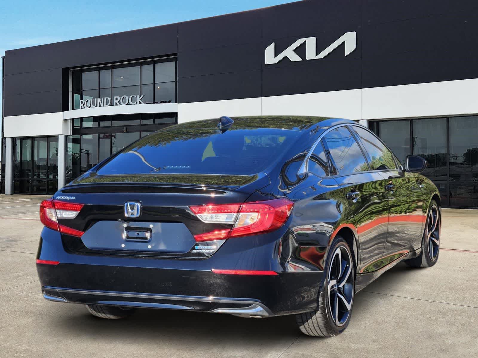 Used 2022 Honda Accord Sport image 5