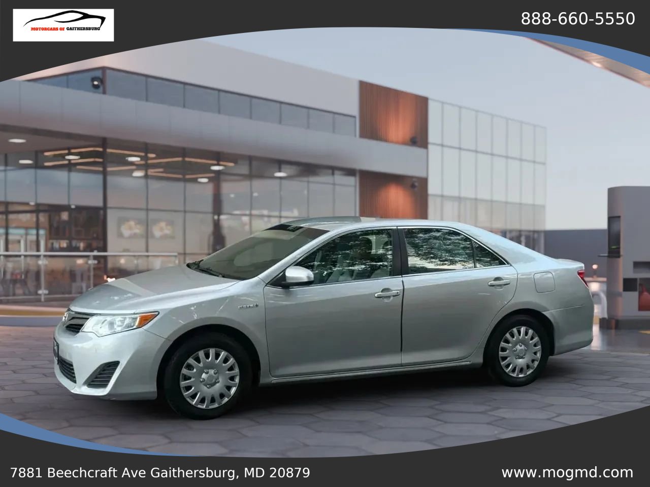 Used 2012 Toyota Camry LE FWD image 3