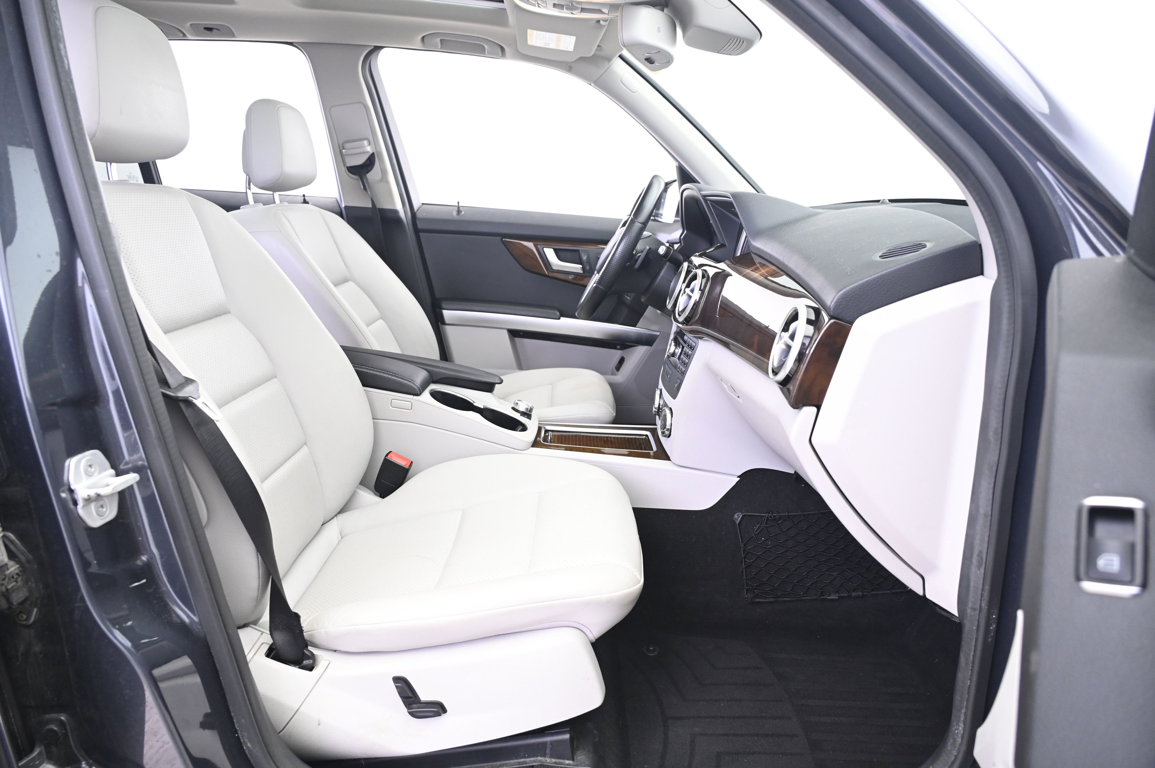 Used 2015 Mercedes-Benz GLK 350 4MATIC image 23