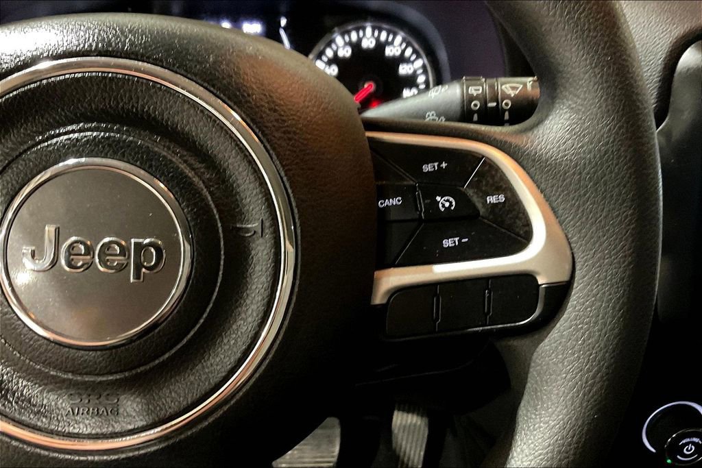 Used 2023 Jeep Renegade Latitude image 18