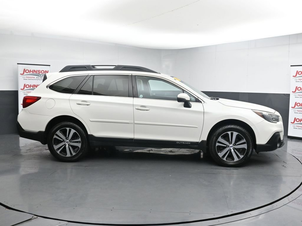 Used 2018 Subaru Outback 3.6R Limited image 9