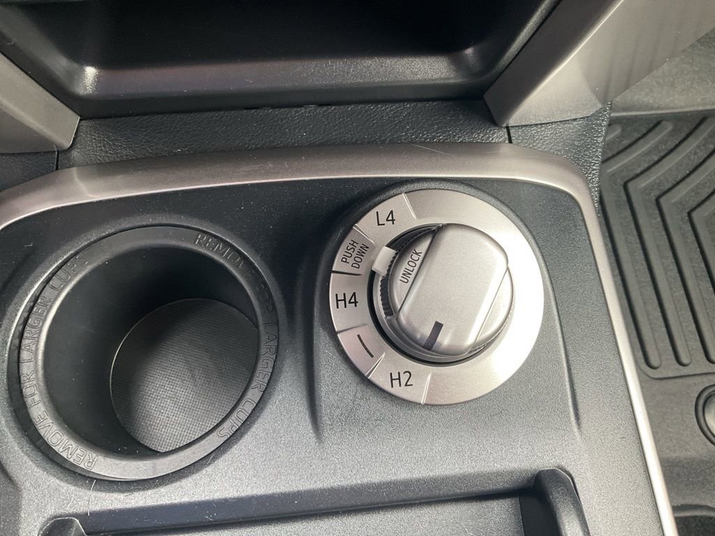 Used 2022 Toyota 4Runner SR5 image 9