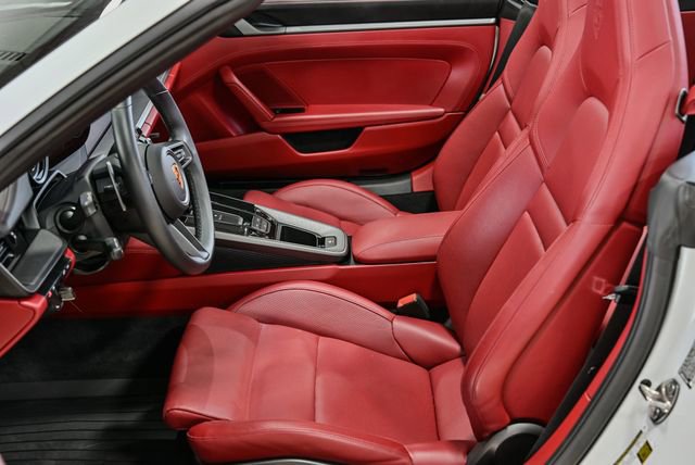 Used 2023 Porsche 911 Carrera image 23