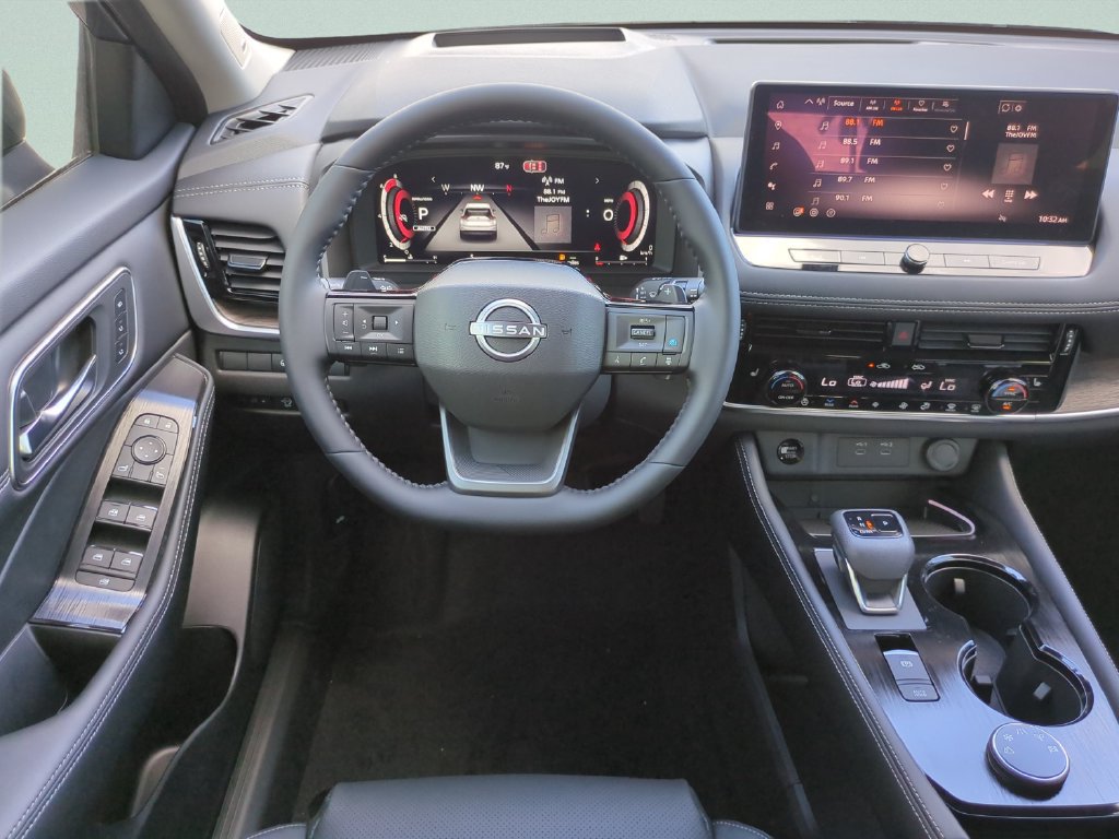 Certified 2026 Nissan Rogue Platinum w/ Platinum Premium Package AWD/4WD image 24
