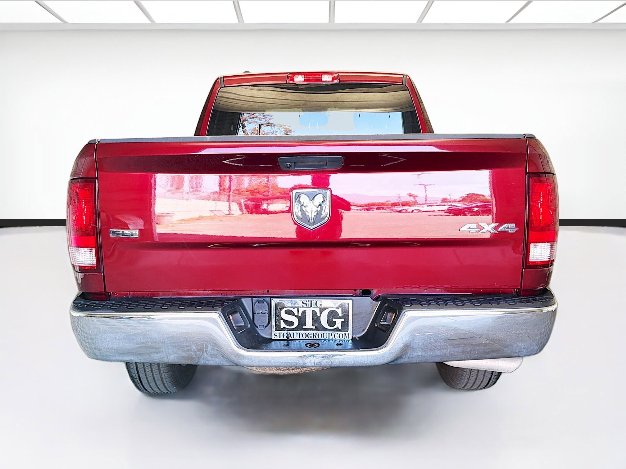 Used 2024 RAM 1500 Classic SLT AWD/4WD image 5