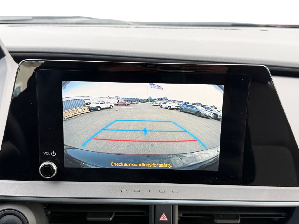 Used 2023 Toyota Prius LE FWD image 15