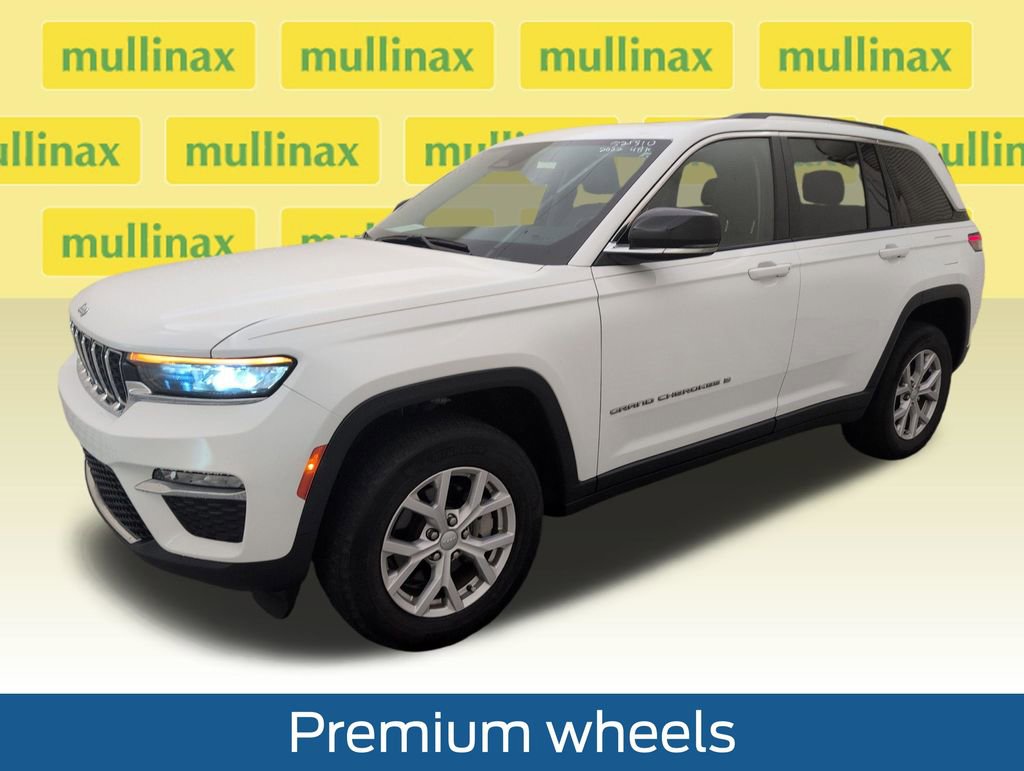 Used 2022 Jeep Grand Cherokee Limited image 14