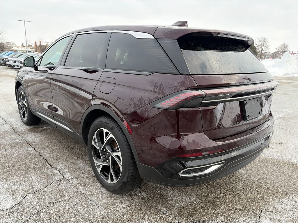 Used 2025 Lincoln Nautilus Premier w/ Equipment Group 102A image 5