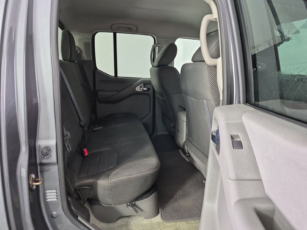 Used 2016 Nissan Frontier Desert Runner RWD image 31