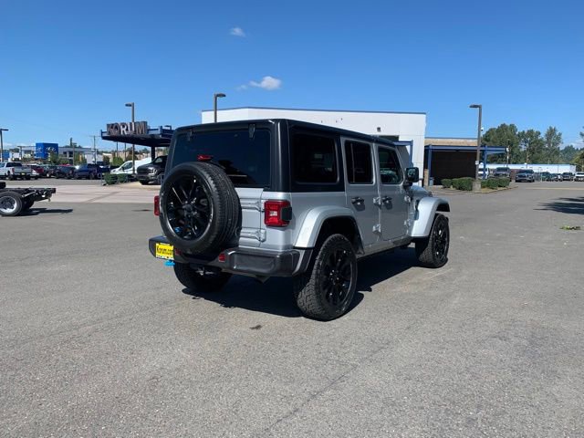 Used 2023 Jeep Wrangler Unlimited Sahara image 6