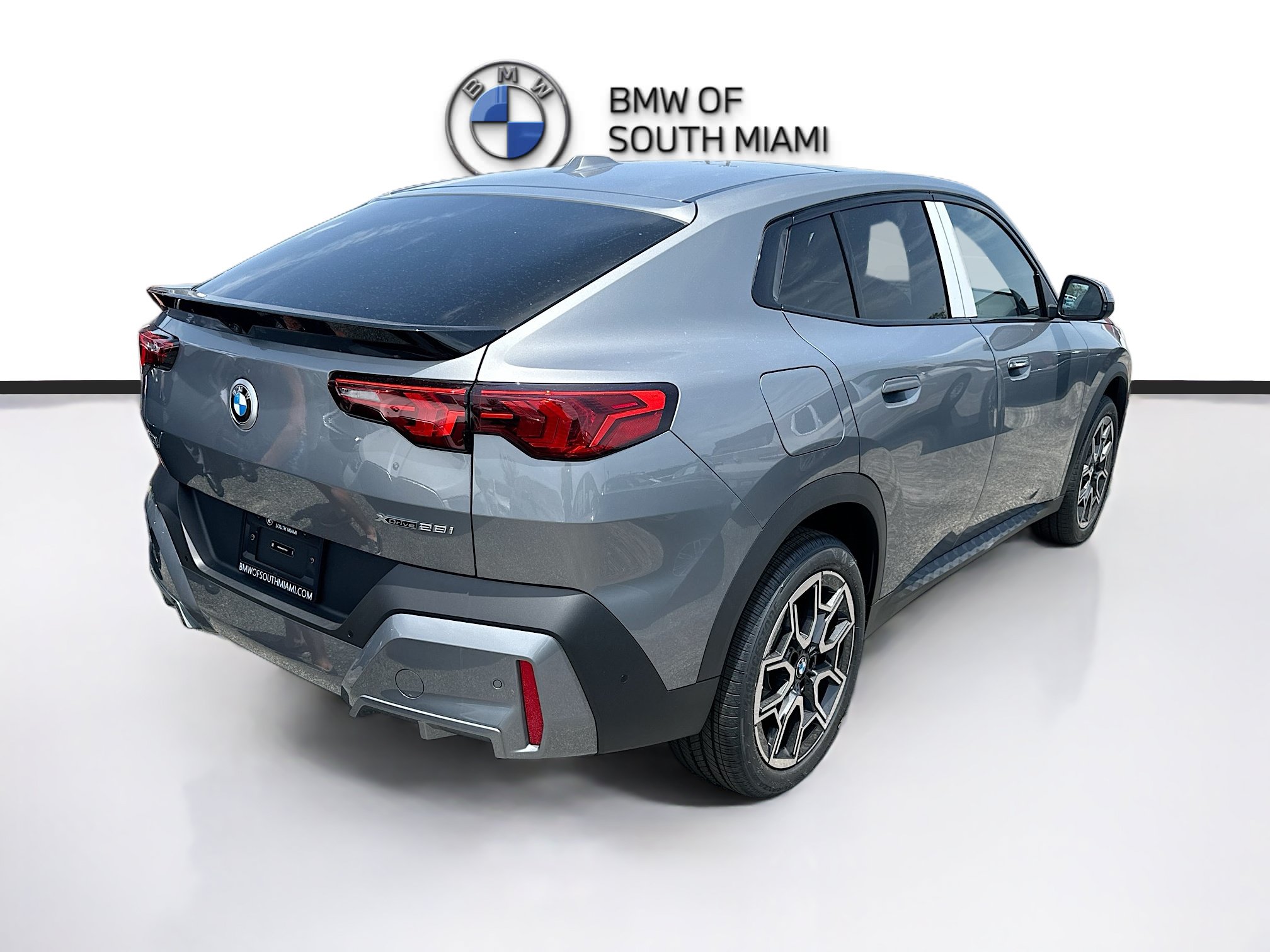 New 2026 BMW X2 xDrive28i w/ Convenience Package AWD/4WD image 4