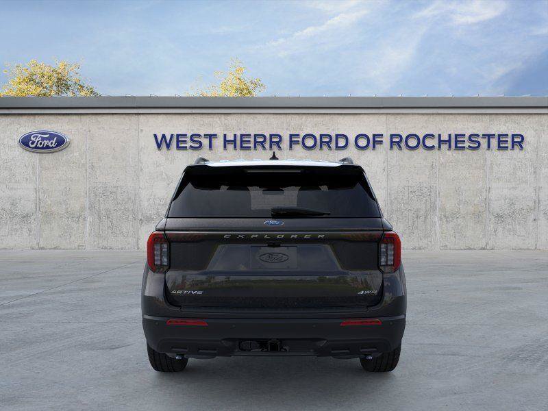 Used 2026 Ford Explorer Active AWD/4WD image 6