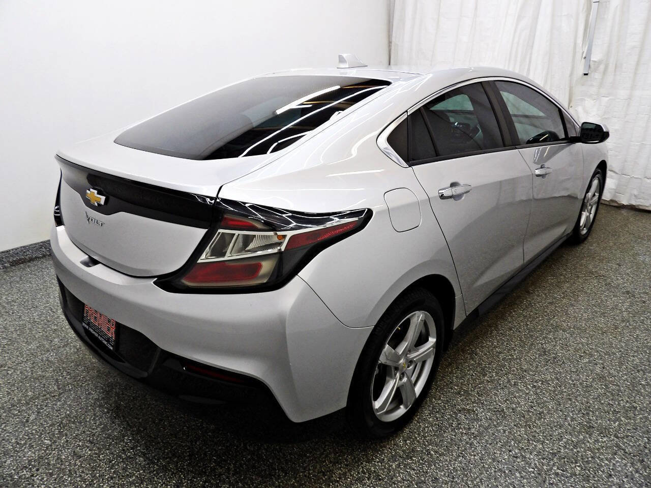 Used 2016 Chevrolet Volt LT w/ Comfort Package FWD image 6