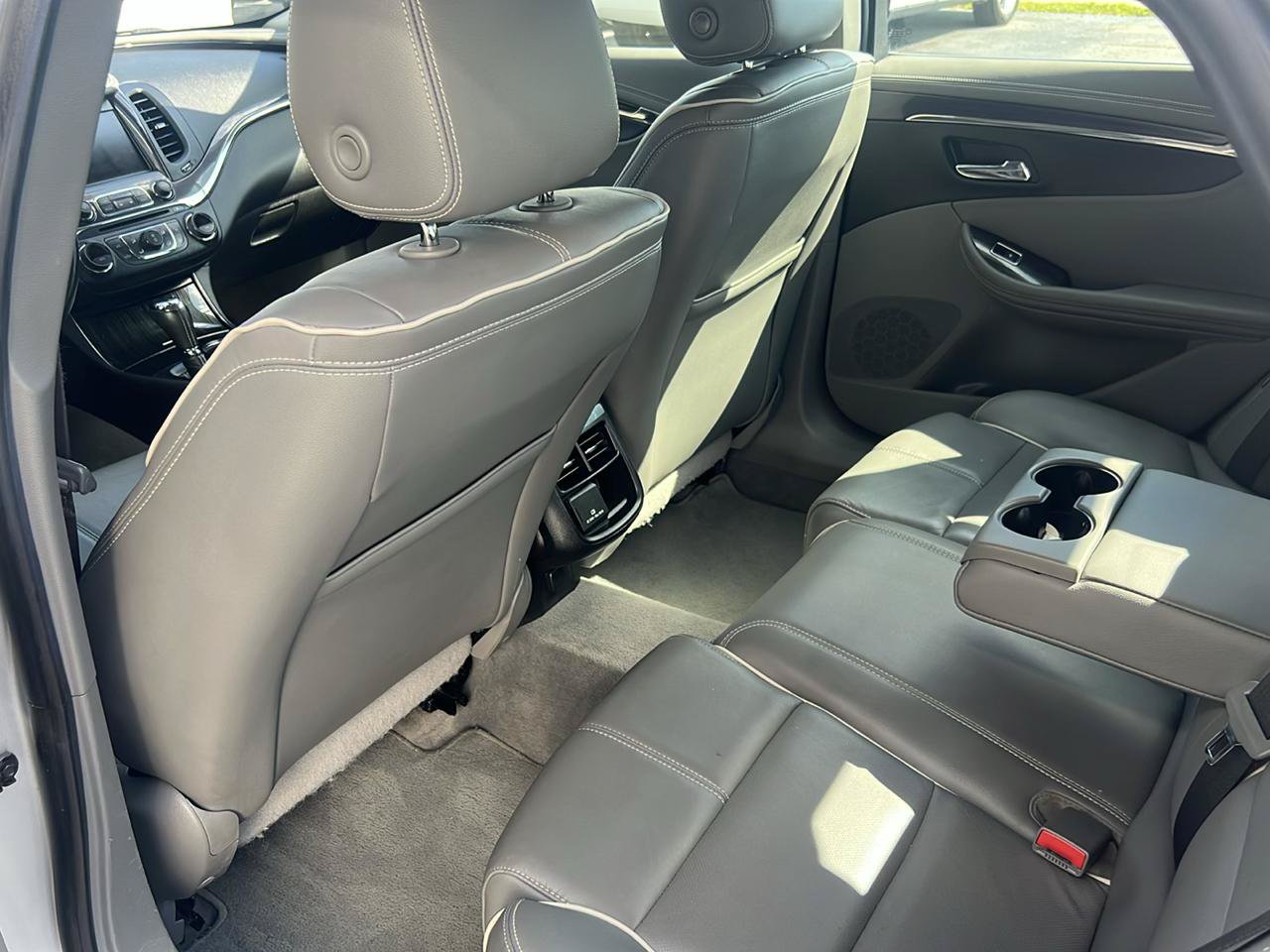 Used 2016 Chevrolet Impala LTZ FWD image 14