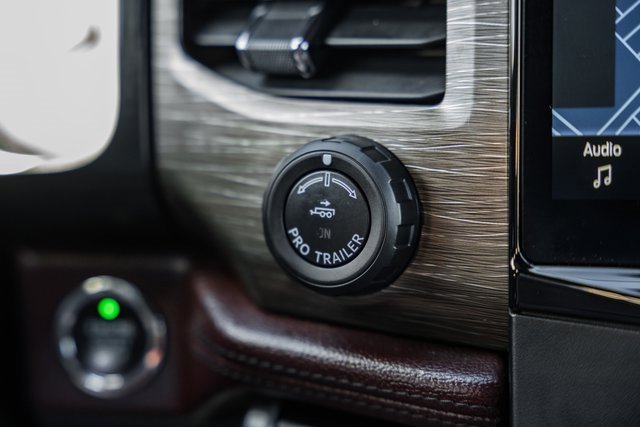 Used 2023 Ford Expedition Max Limited image 30