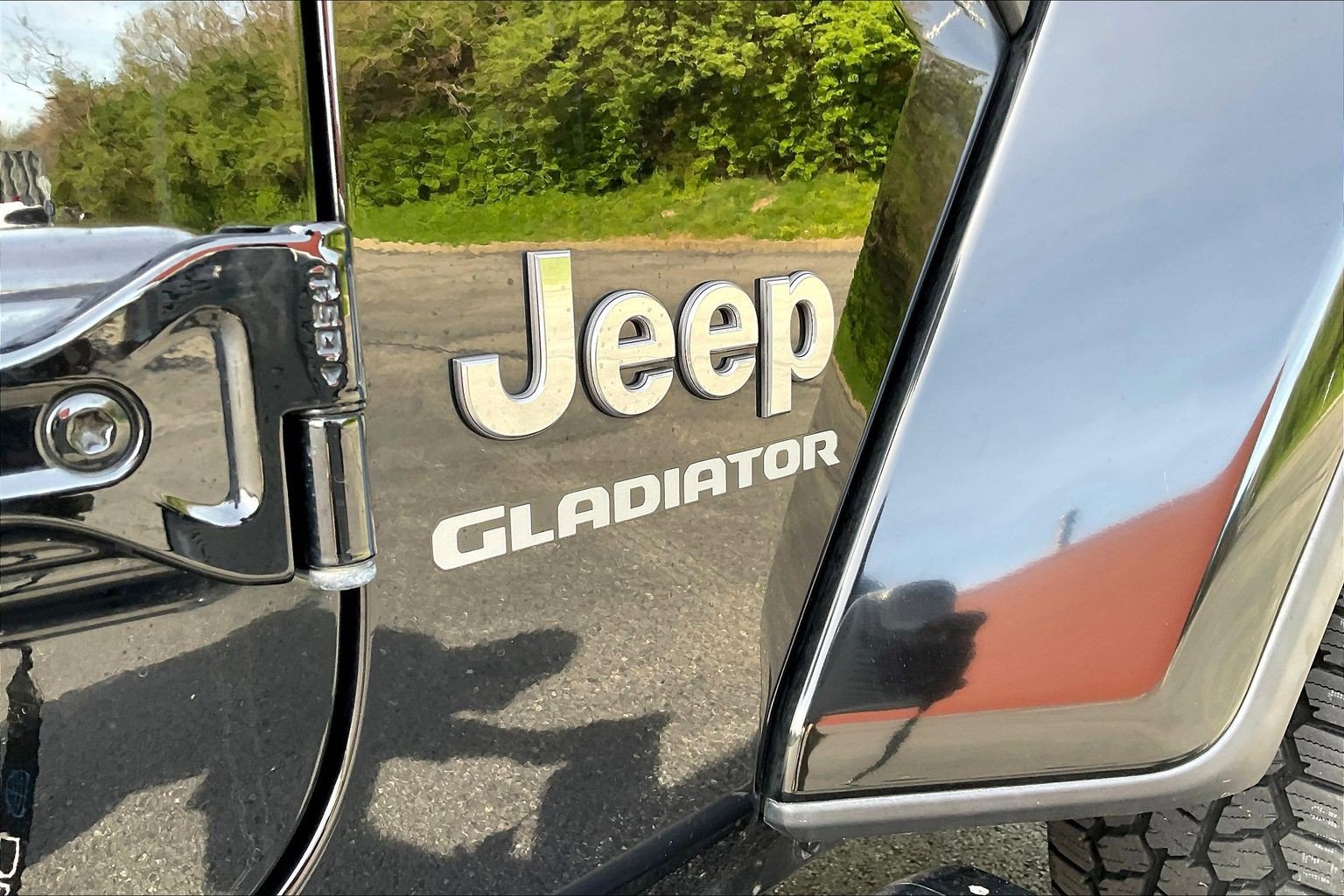 Used 2022 Jeep Gladiator Overland w/ Trailer Tow Package image 26